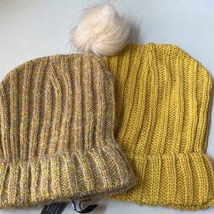 Knit caps 3 pack gold yellow with unattached pompom